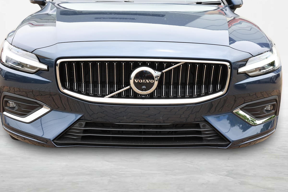 2022 Volvo S60 Ultimate B5 Bright