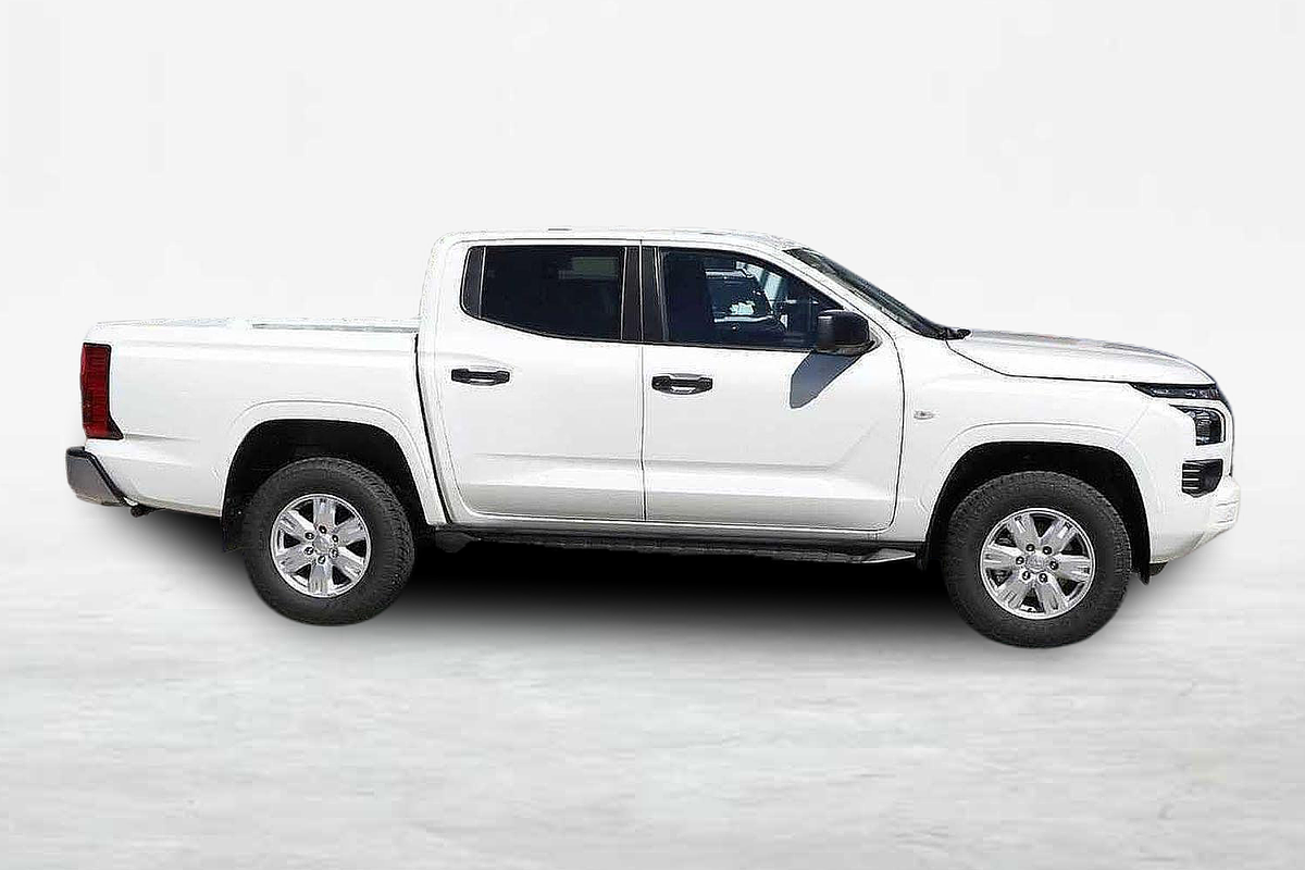 2024 Mitsubishi Triton GLX+ MV 4X4