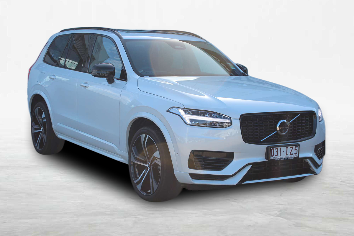 2023 Volvo XC90 Recharge Ultimate T8 Plug-In Hybrid