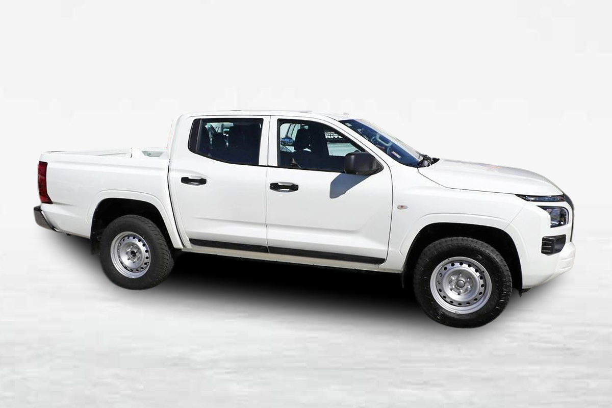 2024 Mitsubishi Triton GLX MV 4X4