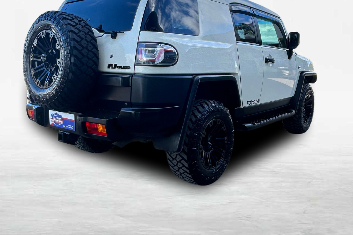 2011 Toyota FJ Cruiser GSJ15R