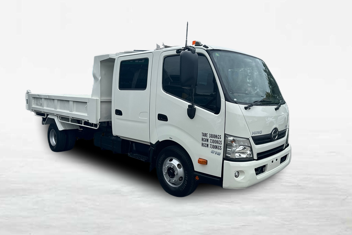 2017 Hino 300 816 DUAL CAB RWD