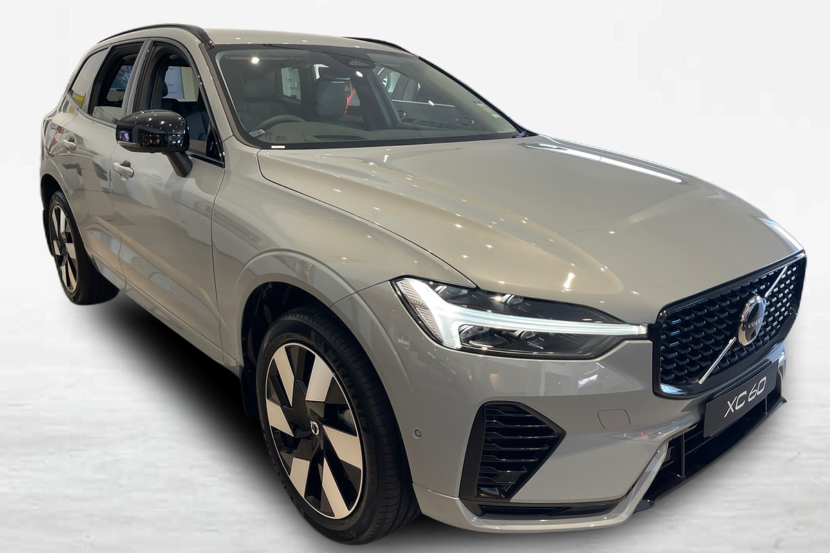 2023 Volvo XC60 Recharge Plus T8 Plug-In Hybrid