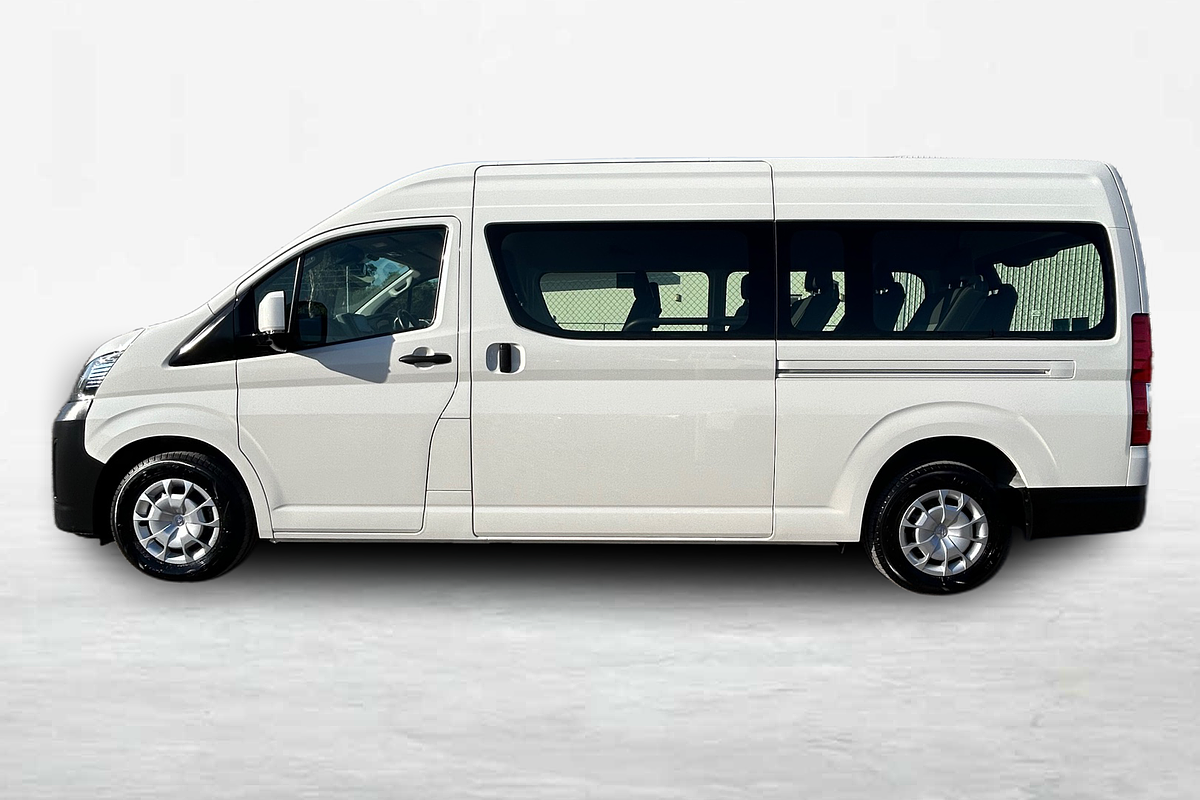 2022 Toyota Hiace Commuter GDH322R