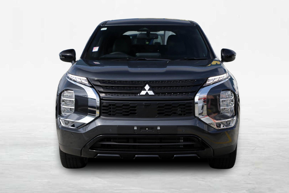 2024 Mitsubishi Outlander Black Edition ZM