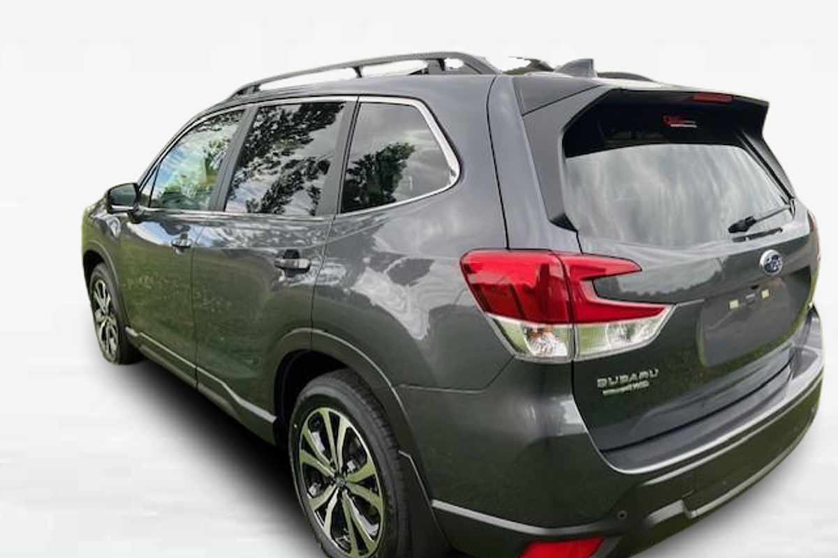 2024 Subaru Forester 2.5i Premium S5