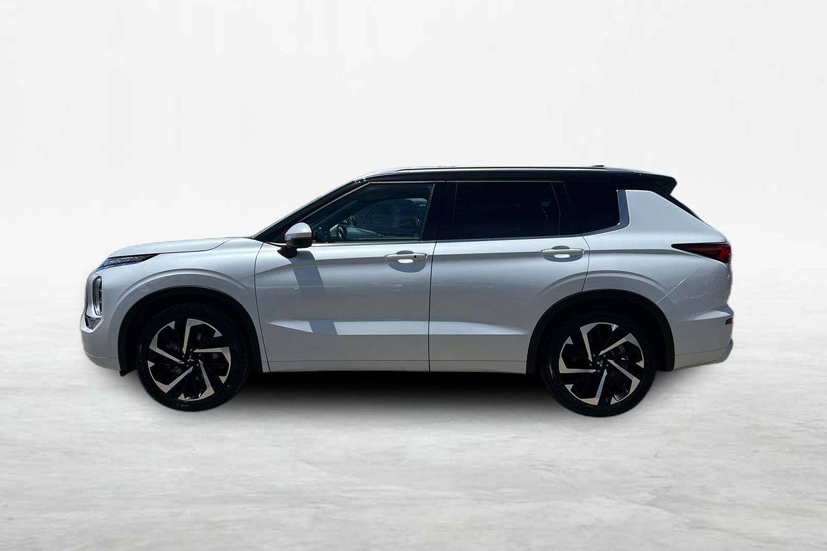 2022 Mitsubishi Outlander Exceed Tourer ZM