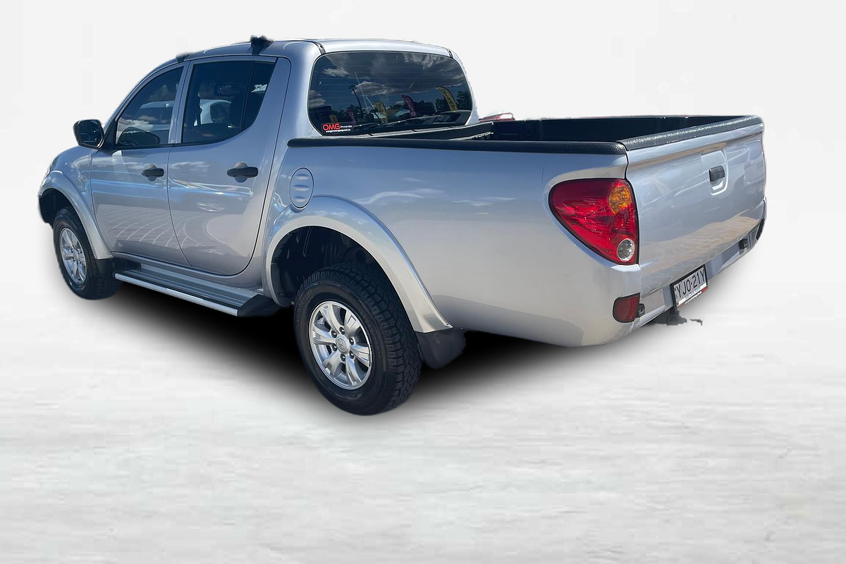 2014 Mitsubishi Triton GLX MN 4X4