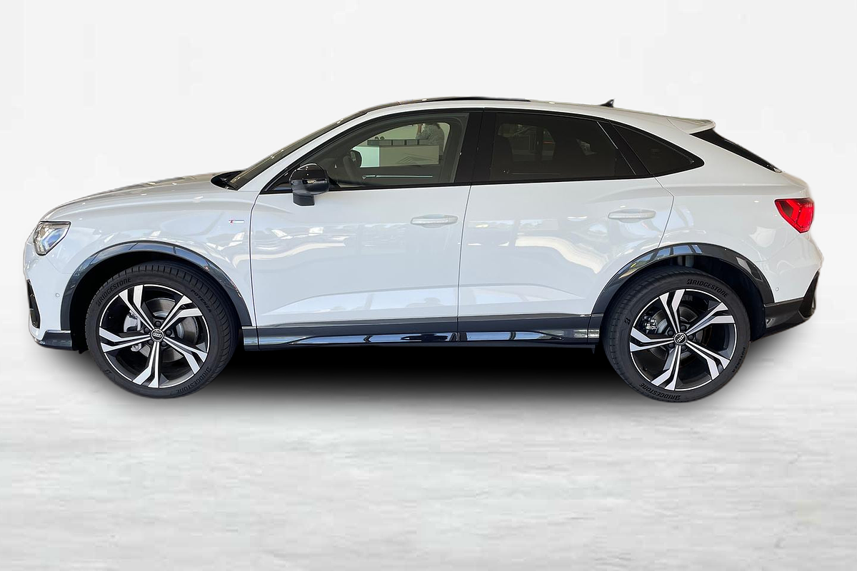 2024 Audi Q3 40 TFSI S Line F3