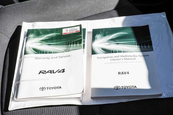 2021 Toyota RAV4 GX eFour Axah54R
