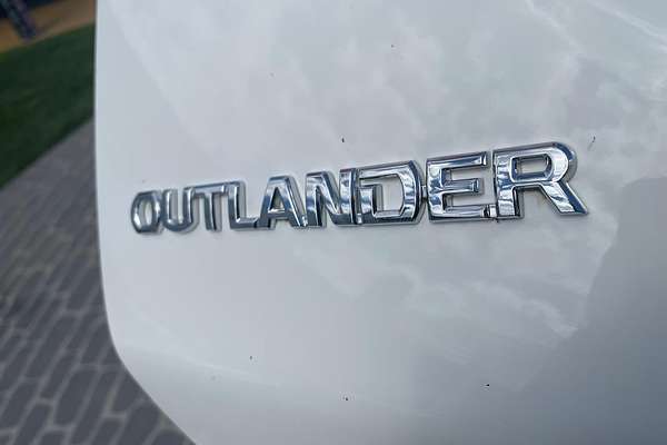 2018 Mitsubishi Outlander ES ZL