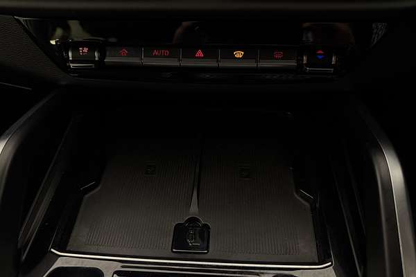 2025 LDV D90 Executive SV9A