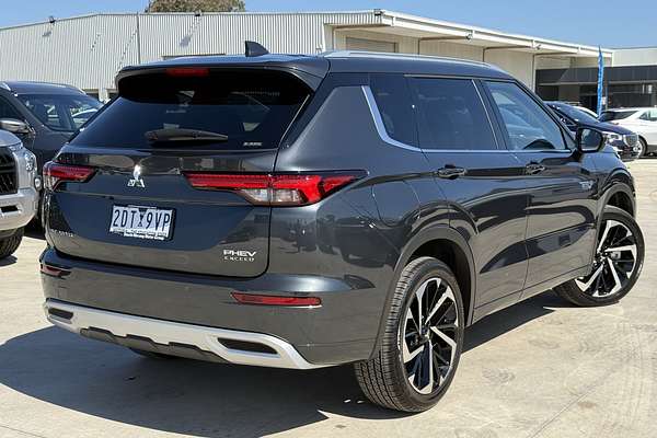 2025 Mitsubishi Outlander PHEV Exceed ZM