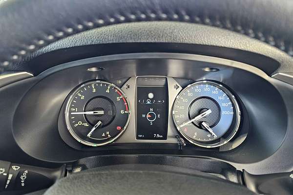 2025 Toyota Hilux SR5 GUN126R 4X4