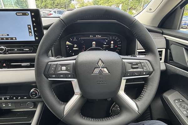2025 Mitsubishi Outlander LS ZM