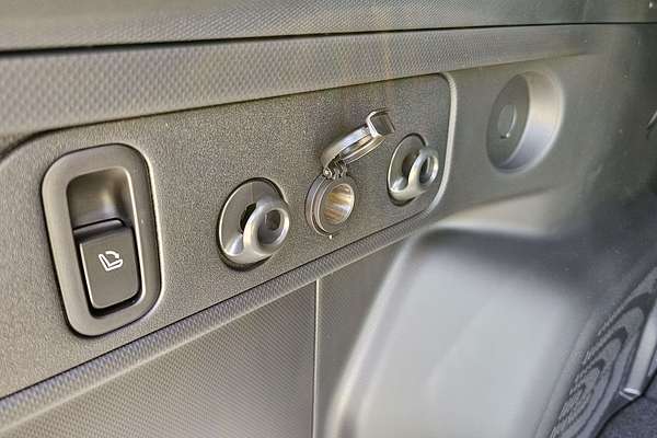 2025 Subaru Forester Hybrid Touring S6