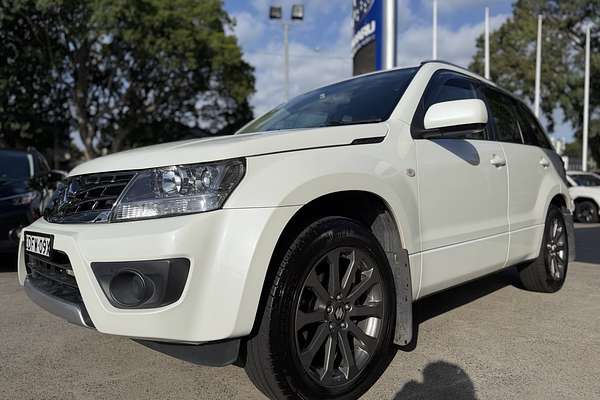 2015 Suzuki Grand Vitara Navigator JB