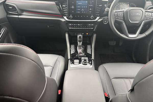 2025 Isuzu MU-X X-TERRAIN