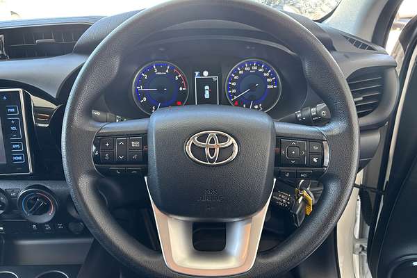 2020 Toyota Hilux SR GUN126R 4X4