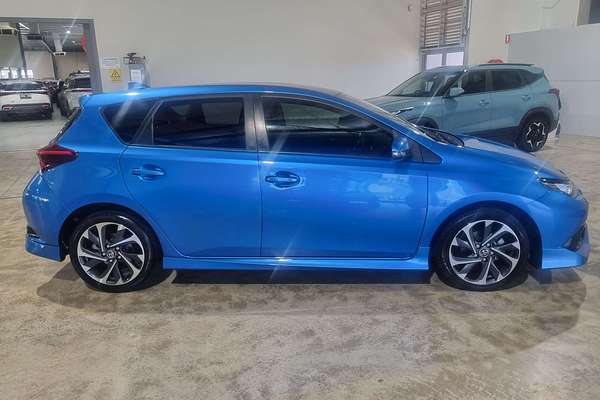 2016 Toyota Corolla SX ZRE182R