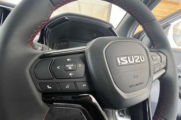 2025 Isuzu D-MAX X-TERRAIN 4X4