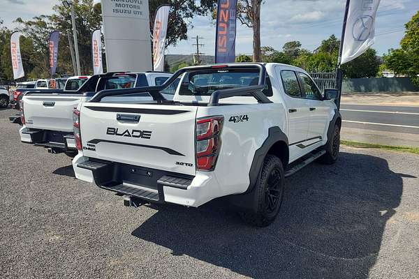 2025 Isuzu D-MAX BLADE 4X4