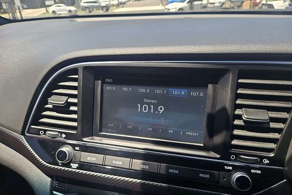 2017 Hyundai Elantra SR TURBO AD