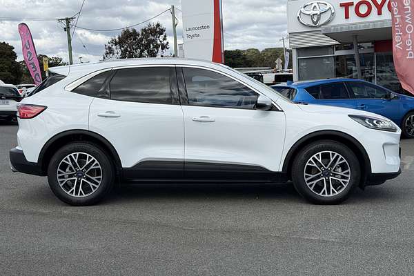 2021 Ford Escape ZH