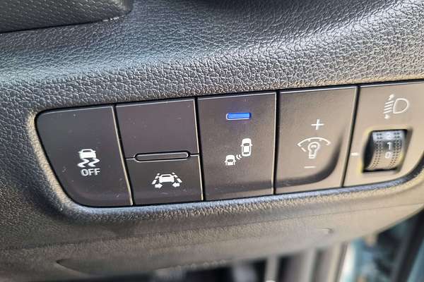 2020 Hyundai Kona Elite OS.3