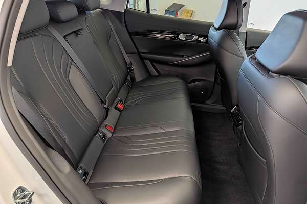 2025 Geely P15AYMRGO/26