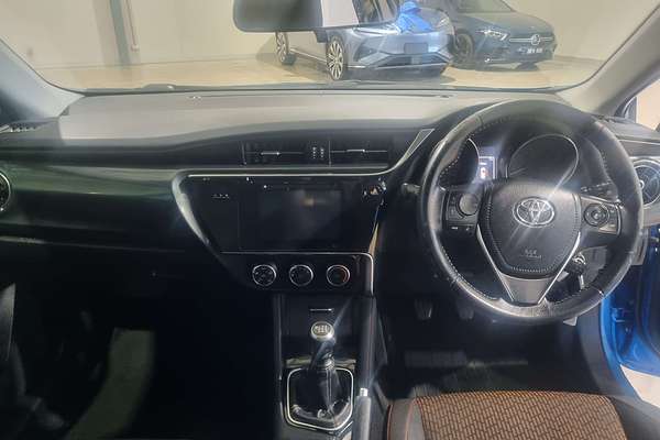 2016 Toyota Corolla SX ZRE182R