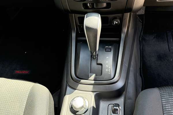 2018 Isuzu D-MAX SX High Ride Rear Wheel Drive