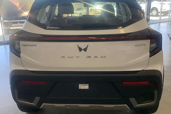 2025 Mahindra XUV3XO