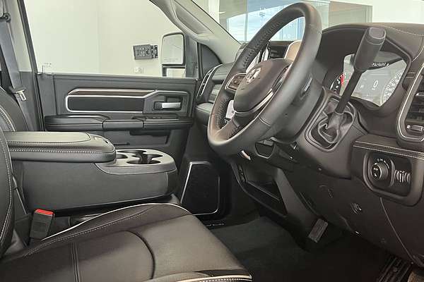 2024 RAM 2500 Laramie Rambox DJ 4X4