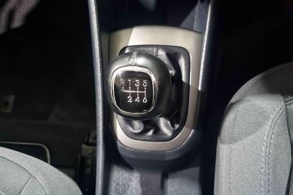 2013 Kia Rio SLi UB