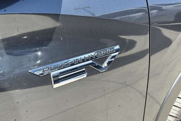 2025 Mitsubishi Outlander PHEV Exceed ZM