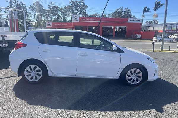 2013 Toyota COROLLA Ascent ZRE182R