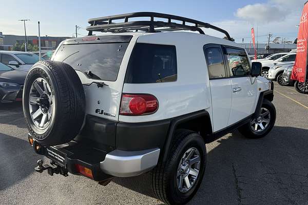 2013 Toyota FJ Cruiser GSJ15R