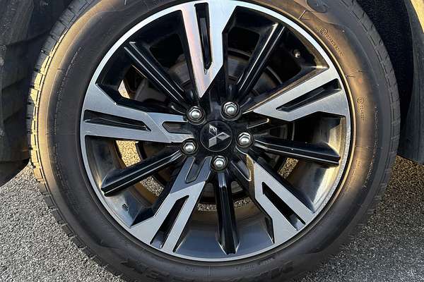 2022 Mitsubishi Eclipse Cross LS YB