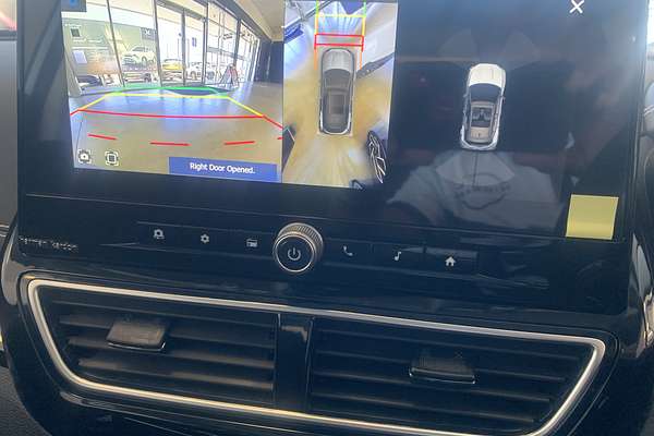 2025 Mahindra XUV3XO