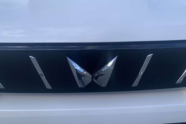 2025 Mahindra XUV3XO