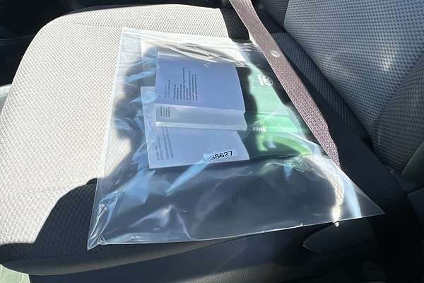 2022 Toyota Hiace GDH300R LWB