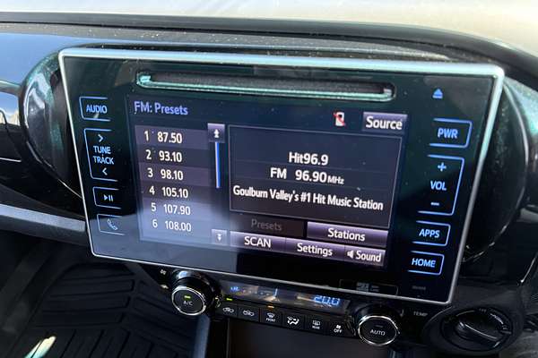 2017 Toyota Hilux SR5 (4x4) GUN126R MY17 4X4