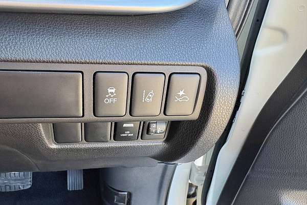 2023 Mitsubishi Eclipse Cross LS YB