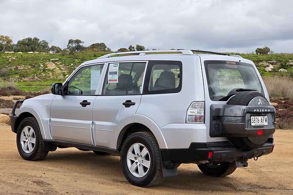 2008 Mitsubishi Pajero GLX NS