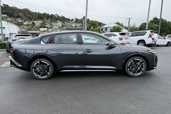 2025 Kia K4 GT-Line CL4m