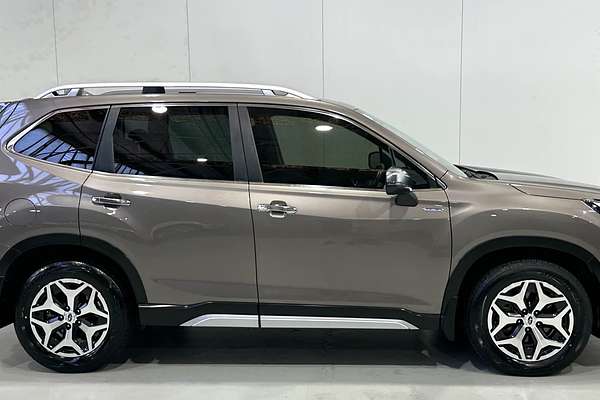 2022 Subaru Forester Hybrid L S5 4X4