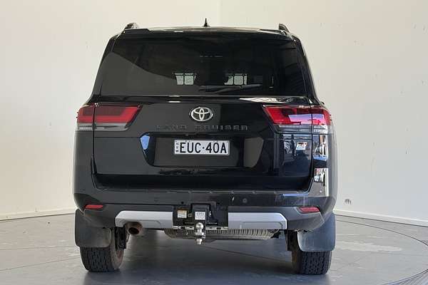 2022 Toyota Landcruiser GR Sport FJA300R