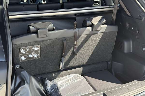 2025 Mitsubishi Outlander PHEV GSR ZM