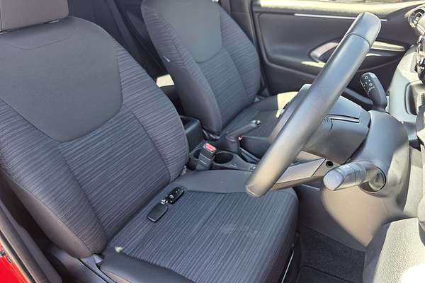 2022 Toyota Yaris HB Hybrid SX Hybrid MXPH10R